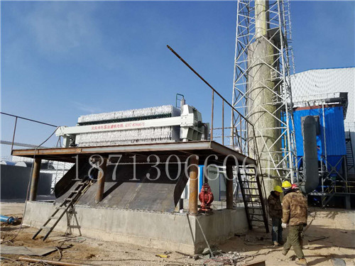 廂式壓濾機是怎樣實現(xiàn)工作流程的？